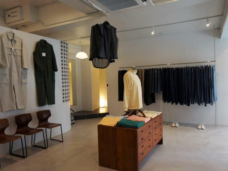 事例3：アパレル・雑貨店｜商品を際立たせる効果的なディスプレイ